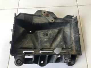 Крепление аккумулятора (корпус/подставка) Skoda Rapid 1 2013