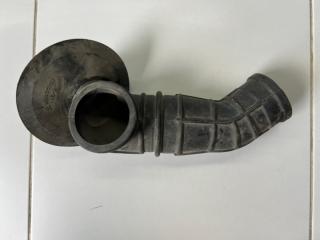 Патрубок воздушного фильтра Daewoo Nexia N150 2012 Б/У Патрубок воздушного фильтра Daewoo Nexia N150 2012