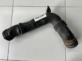 Патрубок воздушного фильтра Skoda Octavia A5 Б/У Патрубок воздушного фильтра Skoda Octavia A5