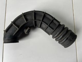 Патрубок воздушного фильтра Лада Калина 2008 Б/У Патрубок воздушного фильтра Лада Калина 2008