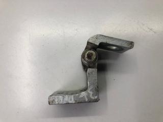 Петля двери верхняя задняя левая Skoda Octavia A5 2009