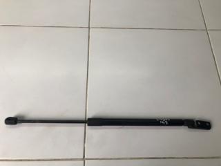 Амортизатор двери багажника Mitsubishi Outlander 1 2008