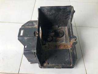 Крепление аккумулятора (корпус/подставка) Ford Focus 2 2006