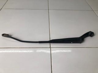 Поводок стеклоочистителя передний правый Лада Калина 2009