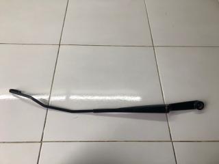 Поводок стеклоочистителя передний правый Лада Гранта 2016