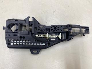 Кронштейн ручки двери наружной задний правый Renault Kaptur 2017