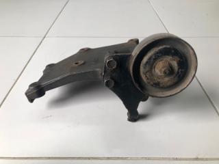 Кронштейн генератора Opel Zafira 1999