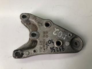 Кронштейн опоры двигателя Skoda Fabia 2010