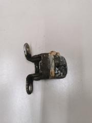 Петля двери верхняя передняя левая Nissan Almera 2 2000