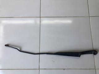 Поводок стеклоочистителя передний правый Лада Калина 2008