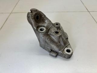 Кронштейн опоры двигателя левый Mercedes-Benz E-class