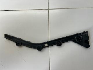 Направляющая бампера задняя правая Skoda Rapid 1 2016