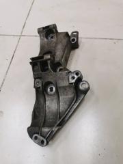 Кронштейн генератора Renault Megane 2