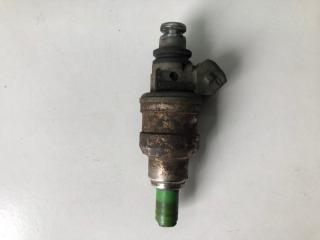 Форсунка топливная Mitsubishi Galant 1995