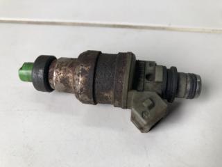 Форсунка топливная Mitsubishi Galant 1995