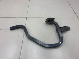 Петля крышки багажника левая Renault Logan 1 Б/У Петля крышки багажника левая Renault Logan 1