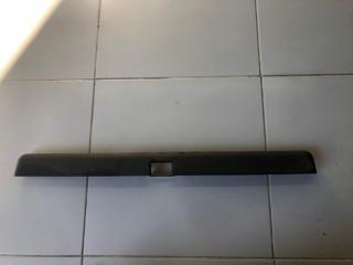 Накладка крышки багажника Opel Omega B