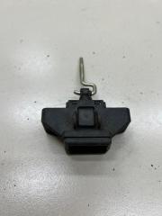 Замок двери багажника Renault Sandero 1 2013