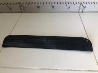 Накладка на порог (внутренняя) задняя правая Mazda CX-7 2010 Б/У Накладка на порог (внутренняя) задняя правая Mazda CX-7 2010