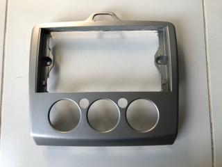 Рамка магнитолы Ford Focus 2