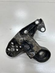 Кронштейн опоры двигателя передний левый Audi A4 B5