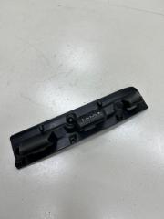 Запчасть кронштейн фары нижний правый Kia Rio 4