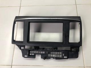 Рамка магнитолы Mitsubishi Lancer 10