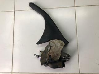 Рычаг стояночного тормоза Toyota Avensis 1 1998