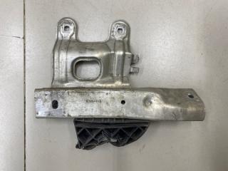 Кронштейн усилителя бампера передний правый BMW 4-Series