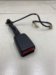 Фото запчасти ответная часть ремня безопасности передняя правая Mazda 6 Б/У запчасть Запчасть ответная часть ремня безопасности передняя правая Mazda 6