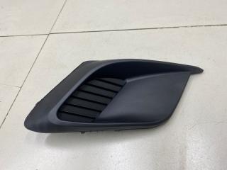 Запчасть решетка в бампер передняя правая Mazda 3