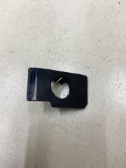 Фото запчасти кронштейн датчика парковки в решетку радиатора левый Audi Q7 Б/У запчасть Запчасть кронштейн датчика парковки в решетку радиатора левый Audi Q7