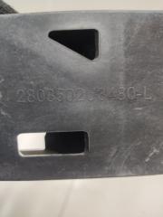 Кронштейн передней панели правый 3