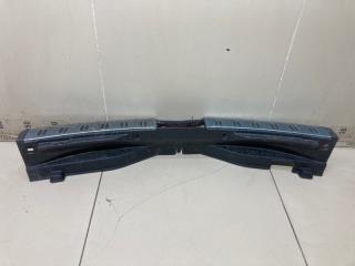 Запчасть накладка замка багажника Nissan Qashqai+2 2012