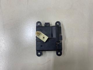 Запчасть моторчик заслонки отопителя Nissan Primera 3