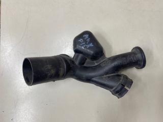 Патрубок воздушного фильтра Nissan Primera 3 Б/У Патрубок воздушного фильтра Nissan Primera 3