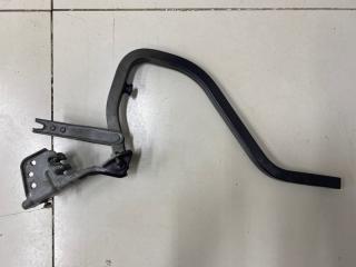 Петля крышки багажника правая Лада Гранта Б/У Петля крышки багажника правая Лада Гранта