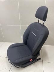 Сиденье переднее правое Renault Sandero Stepway 2 2018