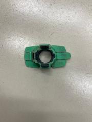 Запчасть кронштейн датчика парковки Toyota RAV4