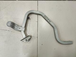 Запчасть петля крышки багажника правая Renault Logan 1