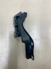 Фото запчасти петля капота левая Jetour Dashing Б/У запчасть Запчасть петля капота левая Jetour Dashing