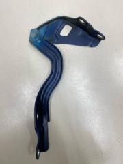 Петля капота правая Hyundai Solaris 1 2014 Б/У Петля капота правая Hyundai Solaris 1 2014