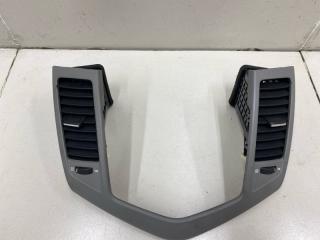 Дефлектор воздушный центральный Chevrolet Cruze 1 2012