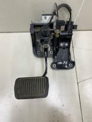 Педаль тормоза Hyundai Santa Fe 2 2007 контрактная Педаль тормоза Hyundai Santa Fe 2 2007