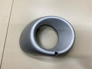 Фото запчасти рамка противотуманной фары правая Mitsubishi Outlander 3 Б/У запчасть Запчасть рамка противотуманной фары правая Mitsubishi Outlander 3