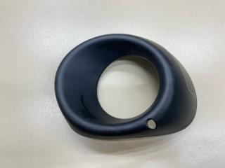 Фото запчасти рамка противотуманной фары левая Mitsubishi Outlander 3 Б/У запчасть Запчасть рамка противотуманной фары левая Mitsubishi Outlander 3