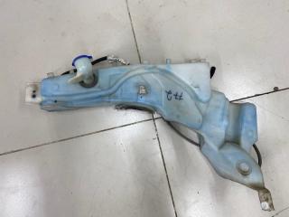 Запчасть бачок омывателя Ford Focus 2 2010