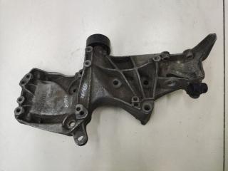 Кронштейн генератора Renault Logan 1