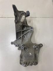 Кронштейн генератора Renault Logan 1 2009