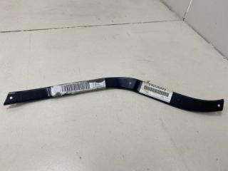 Кронштейн бампера передний левый Mitsubishi Pajero 4